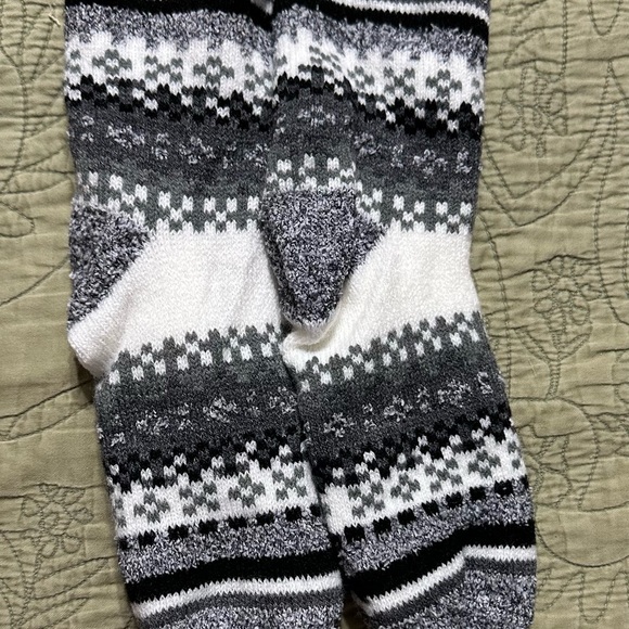 Source Unknown Other - Cozy Black and White Patterned Bottoms